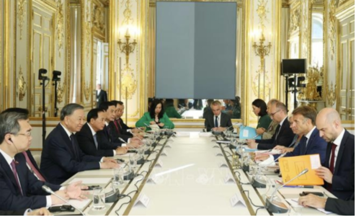 Tổng Bí thư, Chủ tịch nước Tô Lâm và Tổng thống Pháp Emmanuel Macron hội đàm. Ảnh: Thống Nhất/TTXVN