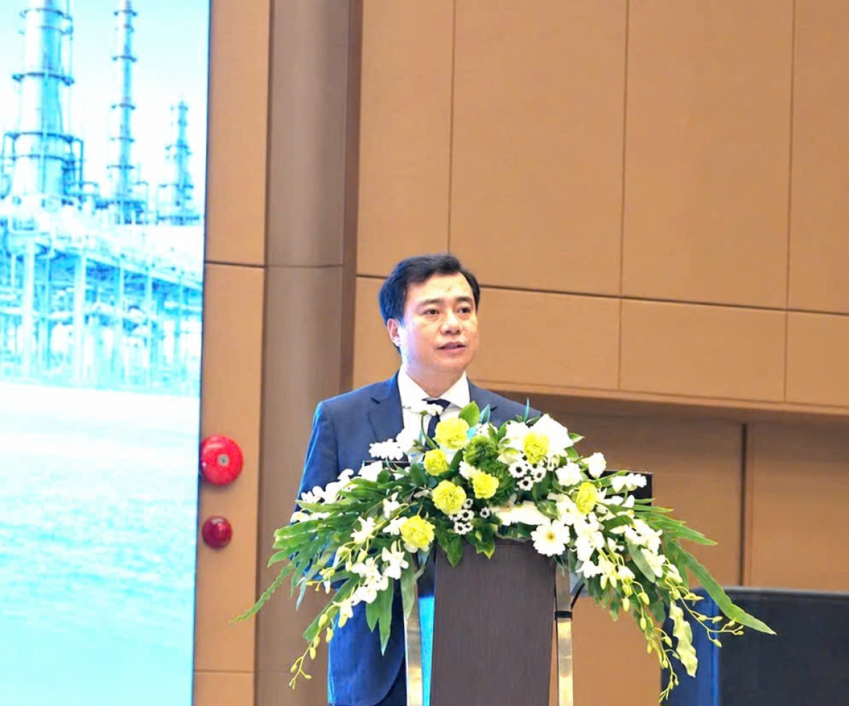 Thứ trưởng Bộ Công Thương Nguyễn Sinh Nhật Tân phát biểu tại Diễn đàn: Phòng vệ thương mại cần chuyển mạnh từ ứng phó sang chủ động, từ xử lý từng vụ việc sang quản trị rủi ro...
