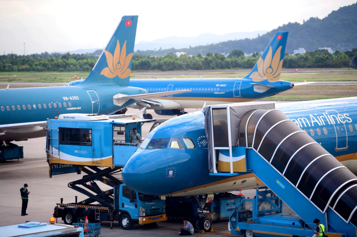 Vietnam Airlines điều chỉnh lịch bay giữa Hà Nội, TP.HCM và Jakarta trong ngày 7-9, đồng thời tăng chuyến để giải tỏa số hành khách bị gián đoạn hành trình do ảnh hưởng của tro bụi núi lửa Krakatau.