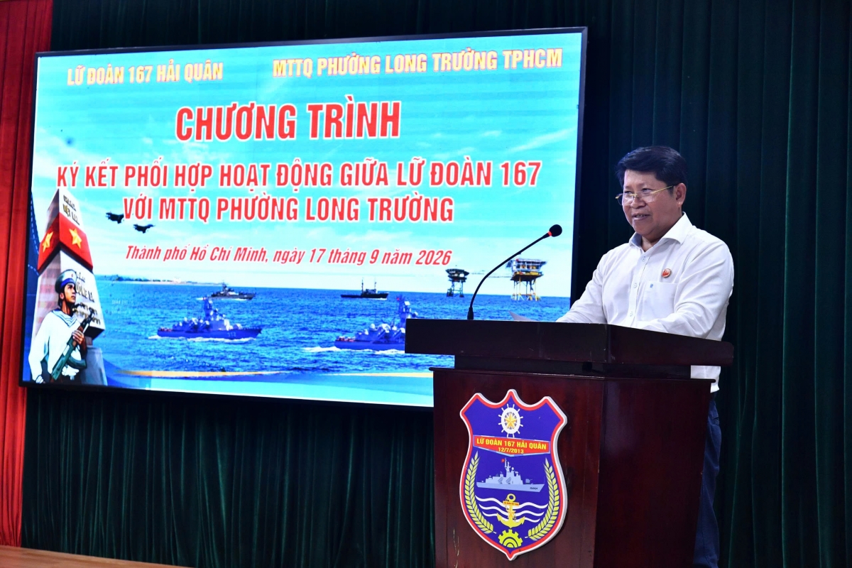 Ông Lê Hùng Huệ, Ủy viên Ban thường vụ Đảng ủy, Chủ tịch UBMTTQ Việt Nam phường Long Trường phát biểu