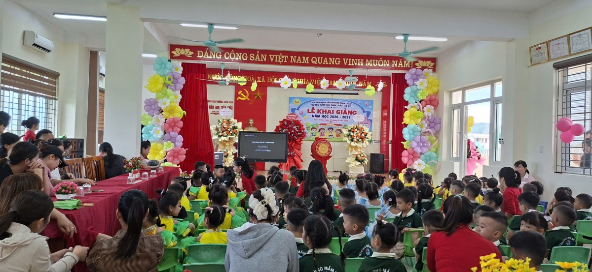 Không khí vui tươi ngày khai giảng tại trường Mầm non Tuần Châu