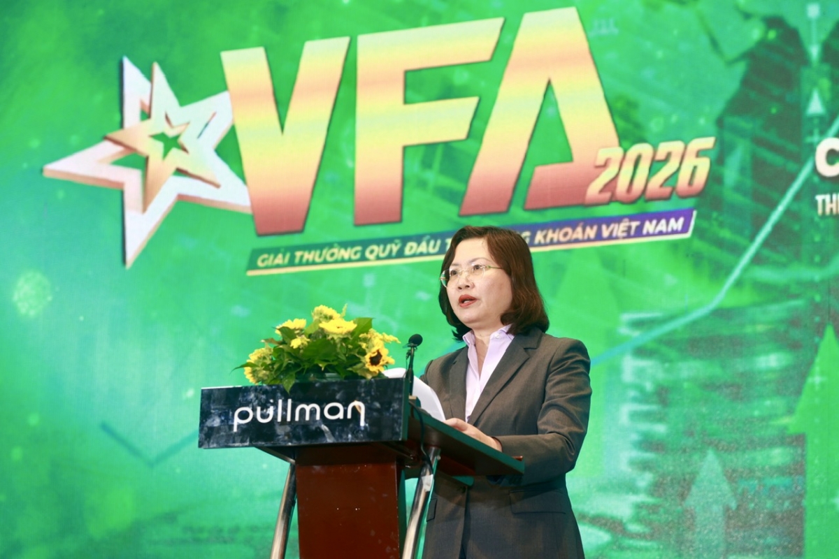 Chủ tịch UBCKNN Vũ Thị Chân Phương nhận định, bối cảnh hội nhập mới đặt ra yêu cầu tiếp tục đổi mới và nâng cao chất lượng ngành quỹ (ảnh VFA)