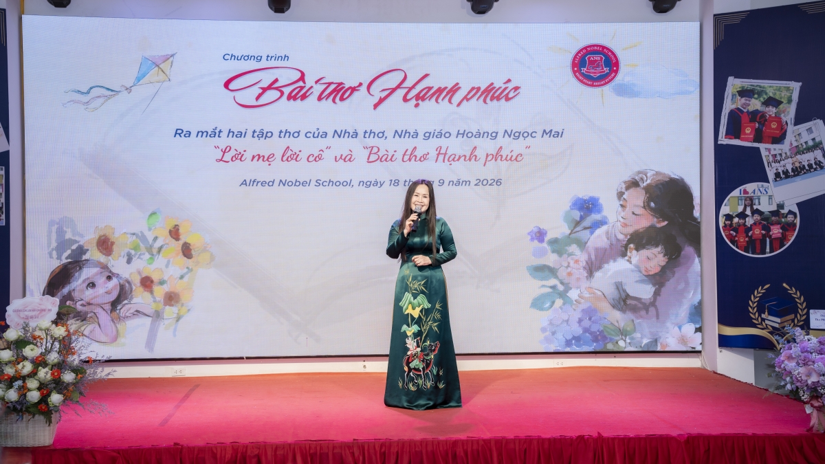 Nhà giáo, nhà thơ Hoàng Ngọc Mai chia sẻ tại chương trình