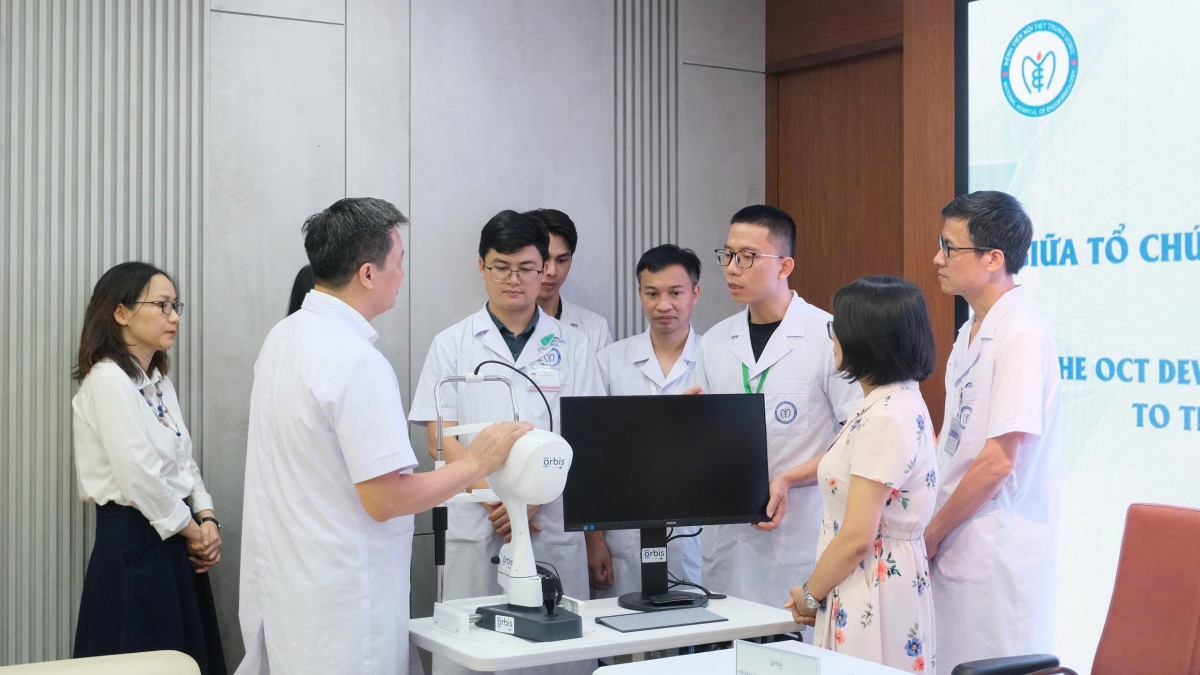 Các thầy thuốc BV chủ động ứng dụng nhiều công nghệ hiện đại phục vụ người bệnh