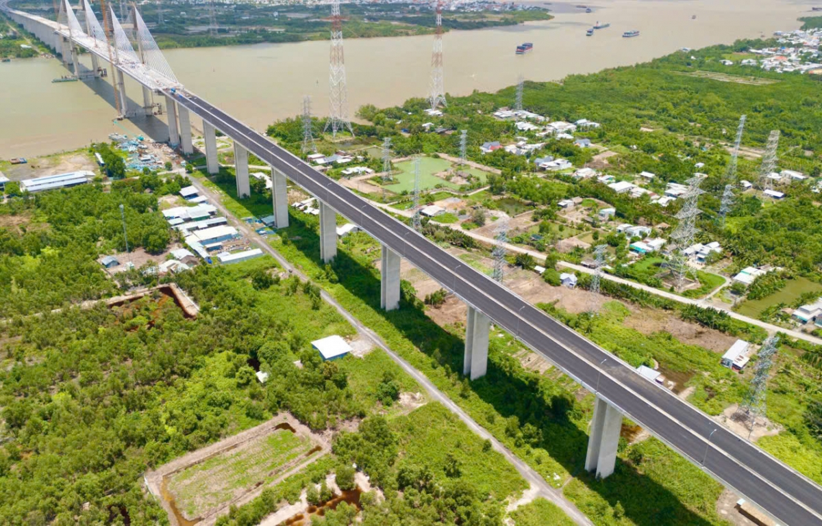 Cầu Phước Khánh trên tuyến cao tốc Bến Lức - Long Thành sắp khánh thành.