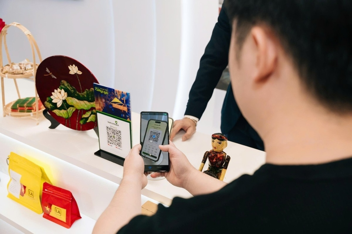 Thanh toán qua mã QR giúp các giao dịch xuyên biên giới trở nên thuận tiện, liền mạch hơn (Ảnh: Vietcombank)