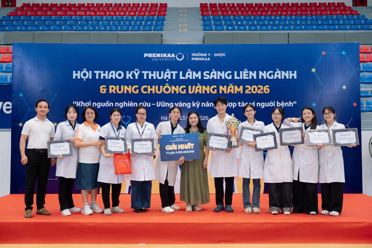 Hội thao kỹ thuật lâm sàng liên ngành và rung chuông vàng 2026 đã trao giải cho Nhóm sinh viên khối ngành sức khỏe đạt thành tích xuất sắc nhất