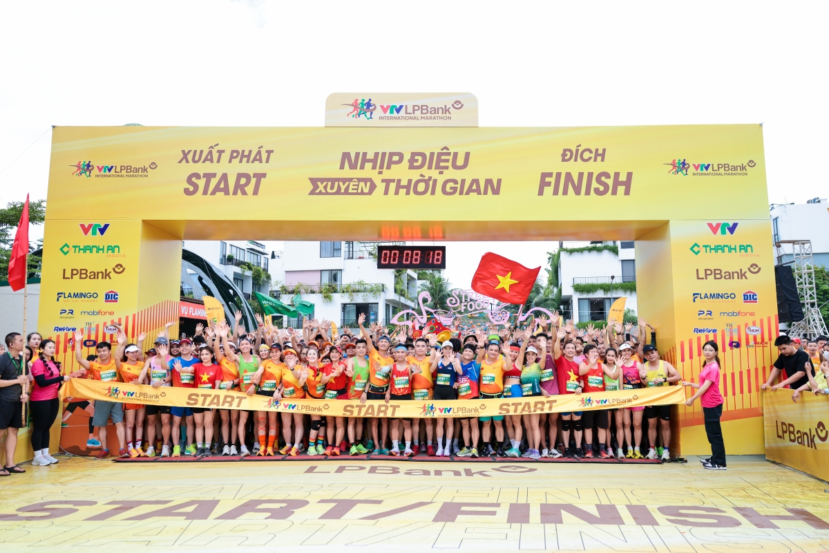 Giải Marathon Quốc tế VTV LPBank 2025 được tổ chức tại Đại Lải với chủ đề “Nhịp điệu xuyên thời gian”.