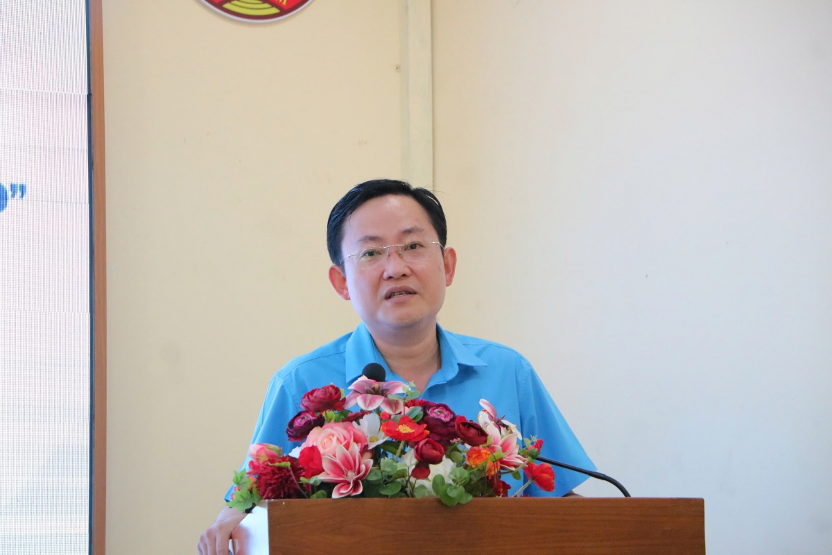 Ông Phùng Thái Quang, Phó Chủ tịch Liên đoàn Lao động TP.HCM, Giám đốc Trung tâm Tư vấn và Hỗ trợ người lao động Công đoàn TP.HCM.