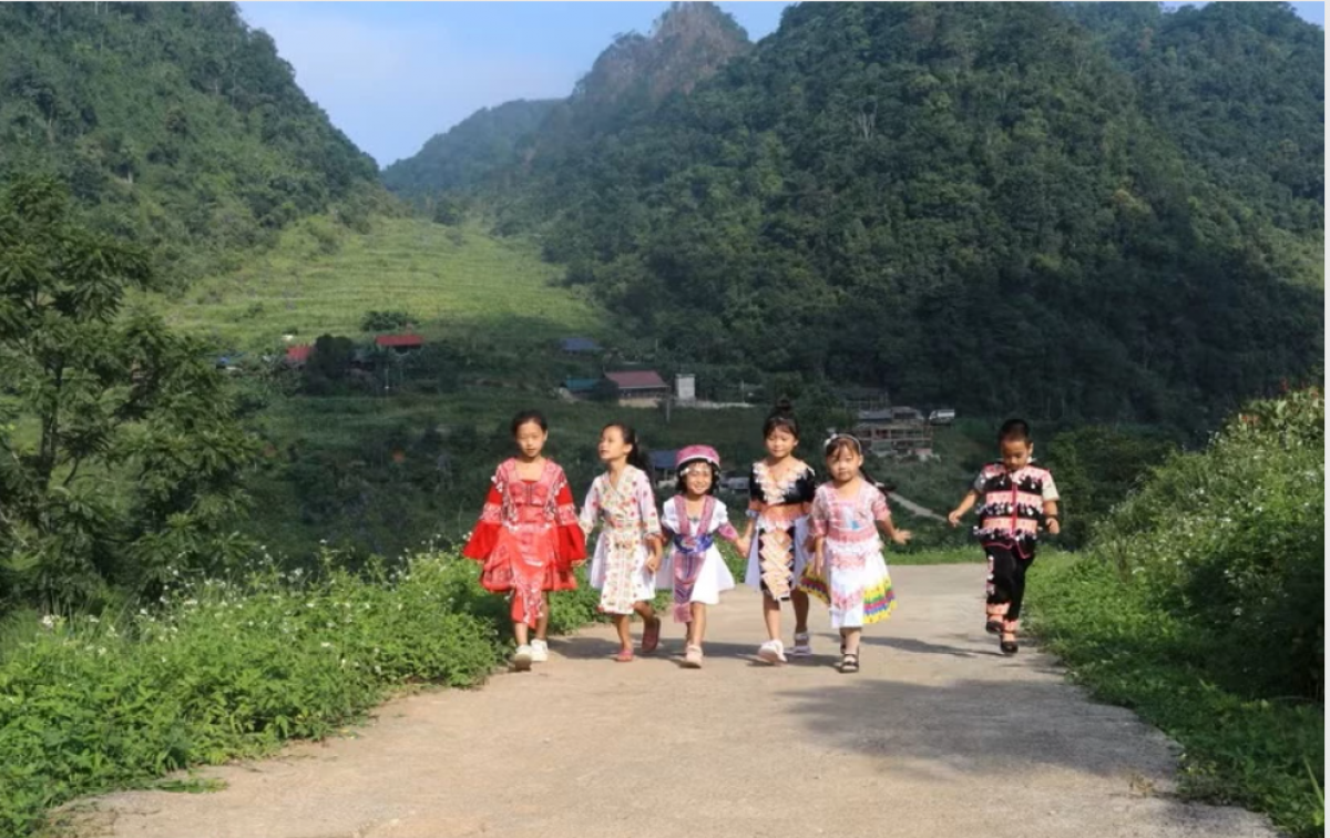 Ngày khai giảng năm học mới: Trời nắng trên nhiều khu vực trong cả nước