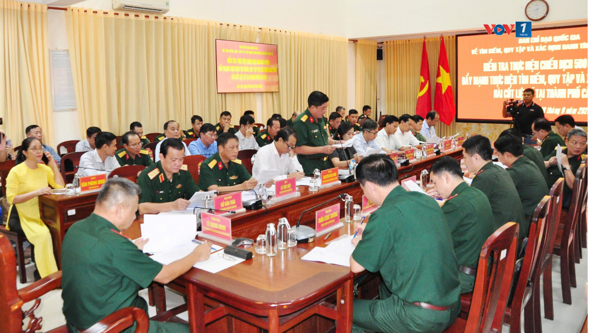 Quang  cảnh buổi làm việc