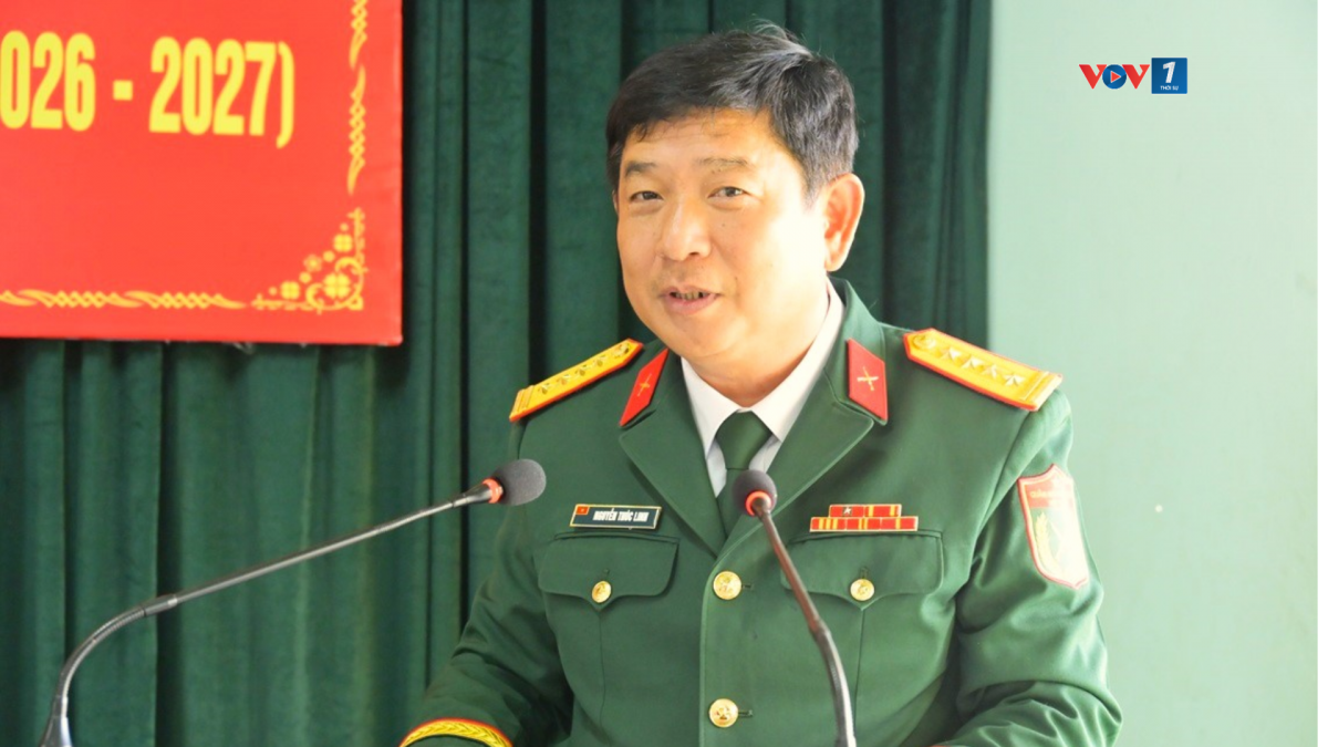Đại tá Nguyễn Thúc Linh, Phó chủ nhiệm Chính trị Quân khu 9, Phó ban Thường trực Ban Chỉ đạo 515 Quân khu 9 phát biểu tại buổi lễ