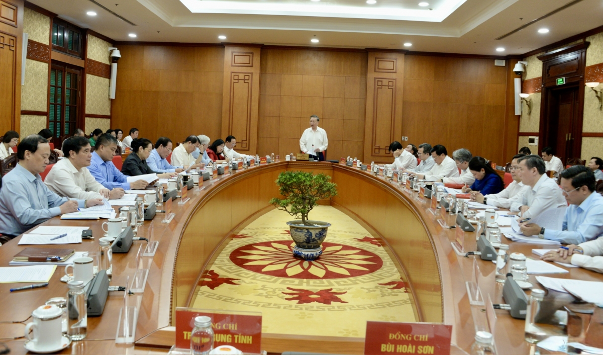 Toàn cảnh buổi làm việc.