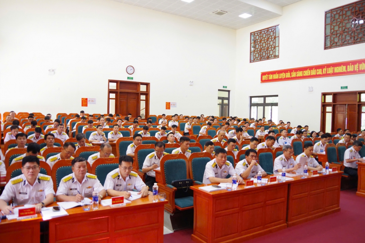Đại biểu tham dự hội nghị