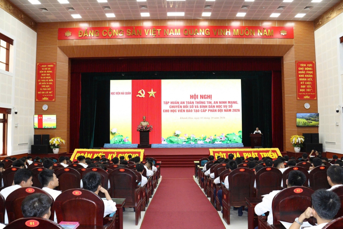 Quang cảnh hội nghị tập huấn