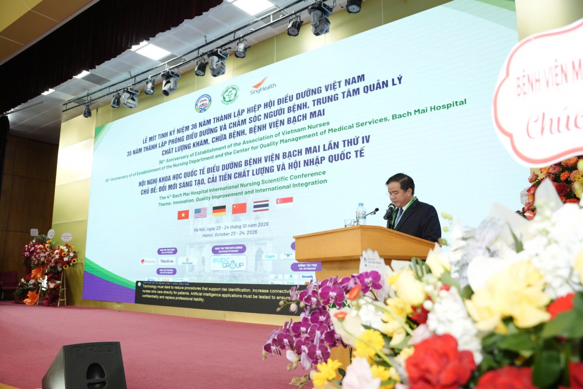 PGS.TS Đào Xuân Cơ, Giám đốc Bệnh viện Bạch Mai tại lễ mít tinh- Ảnh BVCC