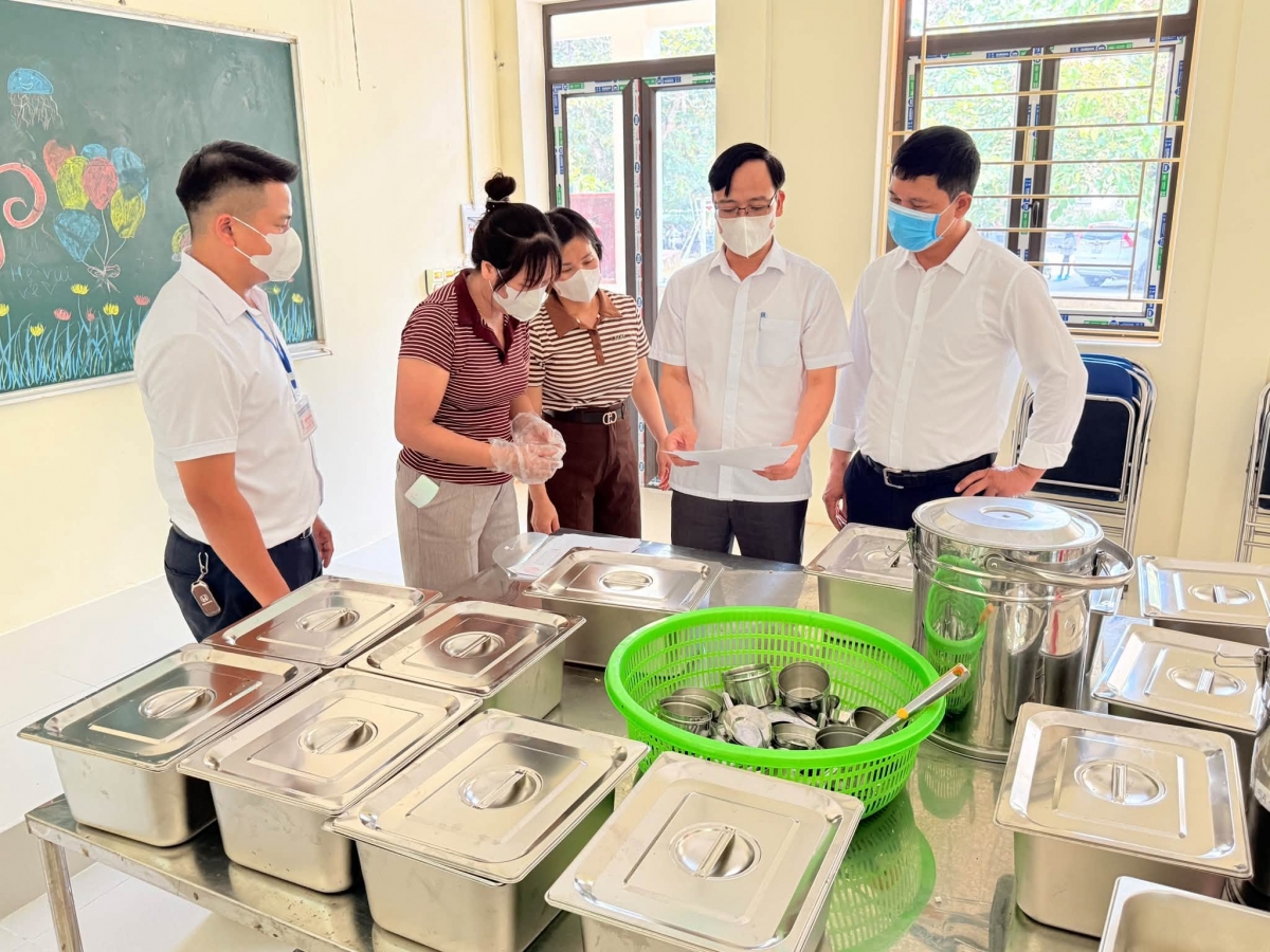 TP.HCM đề xuất thành lập đội phản ứng nhanh, xử lý sự cố an toàn thực phẩm trong vòng 2 giờ