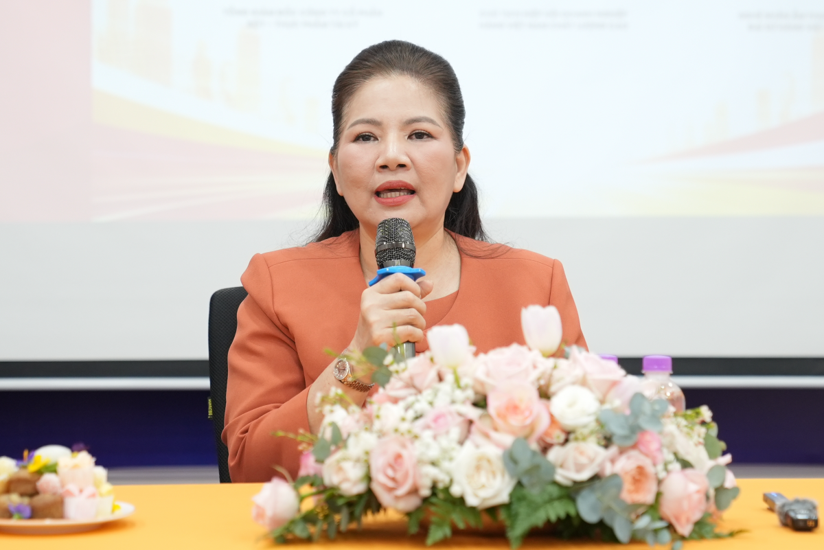 Bà Bùi Thị Thúy Loan- Tổng Giám đốc Công ty Cổ phần Bột - Thực phẩm Tài Ký