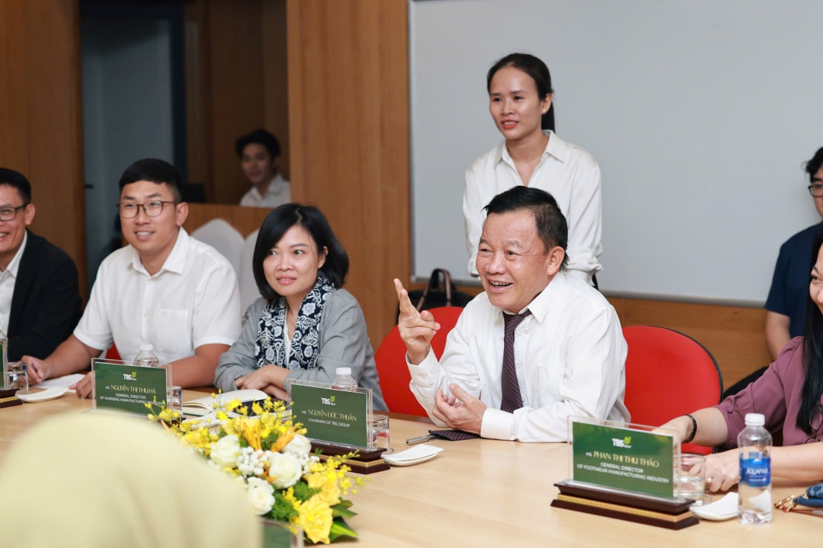 Ông Nguyễn Đức Thuấn, Chủ tịch HĐQT TBS Group, chia sẻ về các lĩnh vực có thể hợp tác với lãnh đạo tỉnh Trung Java