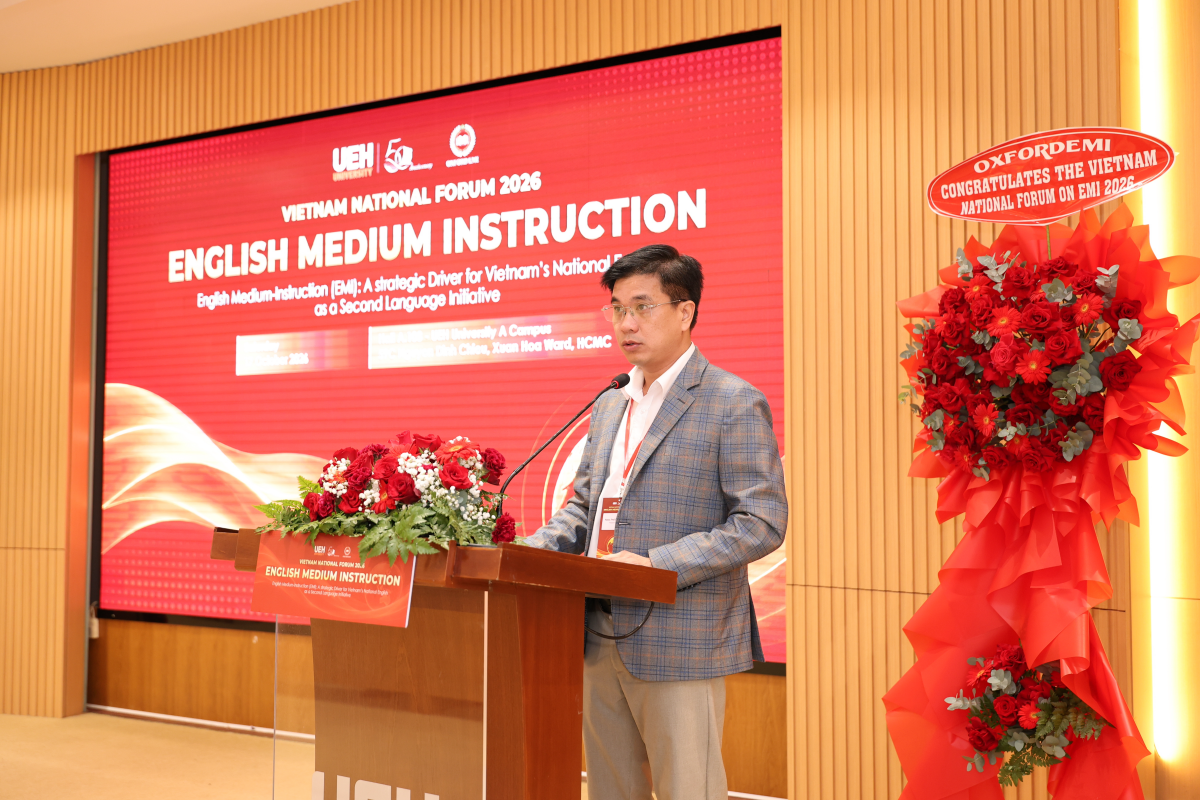 PGS.TS. Bùi Quang Hùng - Giám đốc Đại học Kinh tế TP.HCM (UEH)