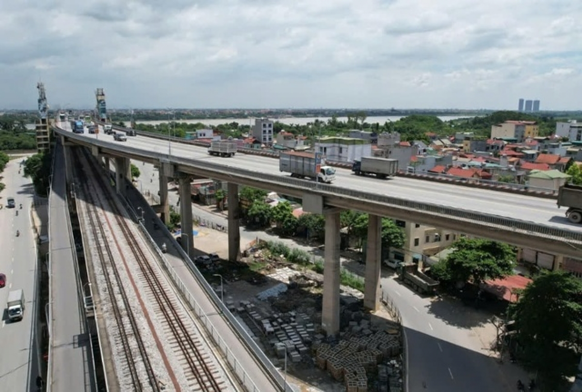 Hà Nội cấm nhiều loại xe lưu thông qua cầu Thăng Long từ ngày 9/10.