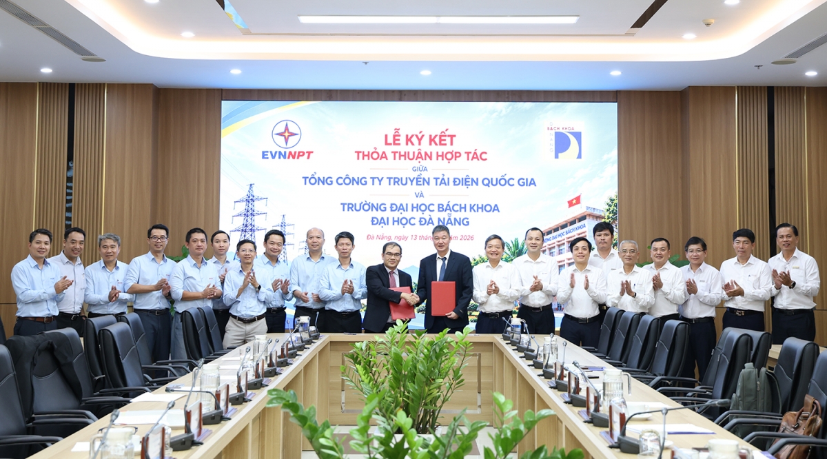 Biên bản ghi nhớ được ký kết bởi ông Hoàng Xuân Khôi – Quyền Tổng giám đốc EVNNPT và PGS.TS Nguyễn Hữu Hiếu – Hiệu trưởng DUT, dưới sự chứng kiến của lãnh đạo các đơn vị hai bên.