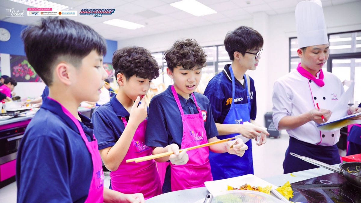 Cuộc thi MasterChef 2026 diễn ra tại TH School Hòa Lạc với sự tham gia của 9 đội thi xuất sắc đến từ 5 trường trên địa bàn Hà Nội. Ảnh: TH School
