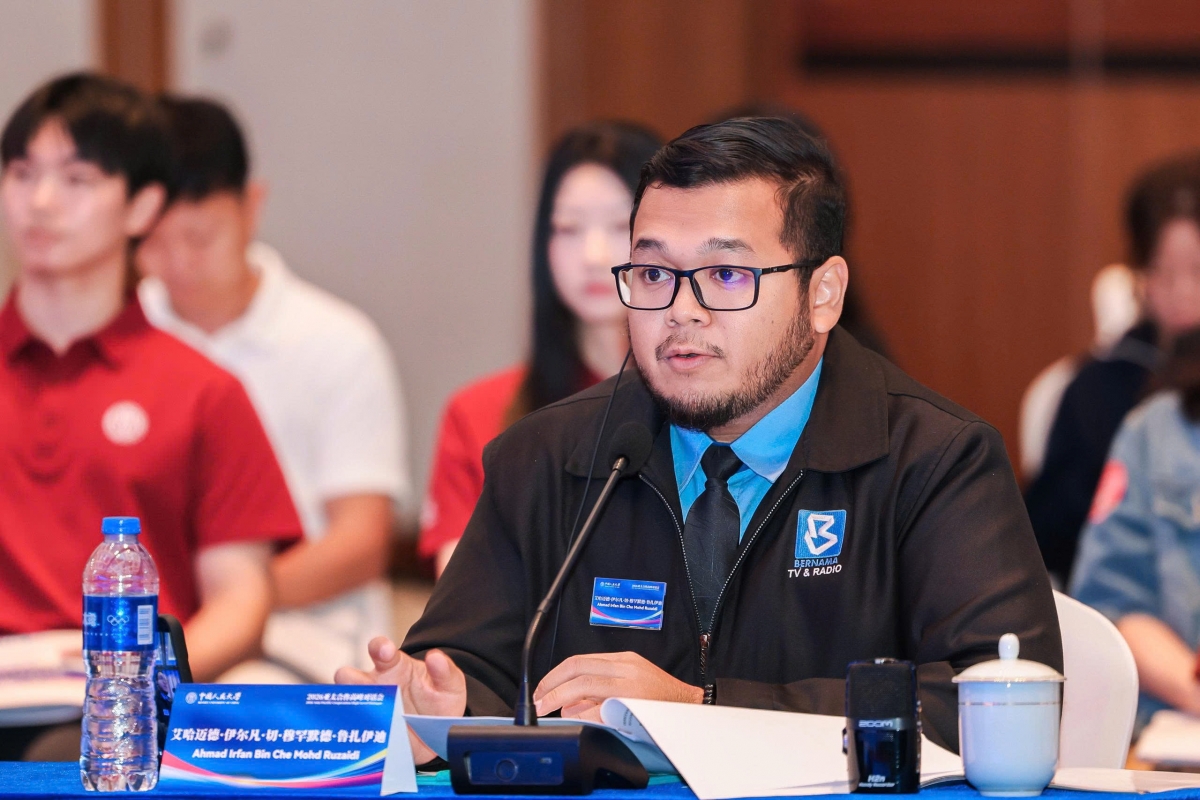 Nhà báo Ahmad Irfan Che Mohammad Ruzaidi, hãng Bernama (Malaysia)