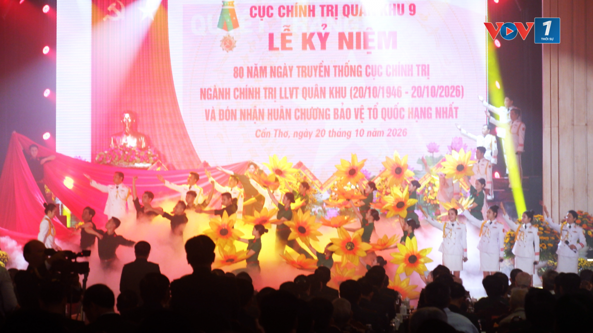 Quang cảnh Lễ kỷ niệm 80 năm Ngày truyền thống Cục Chính trị và Ngành Chính trị