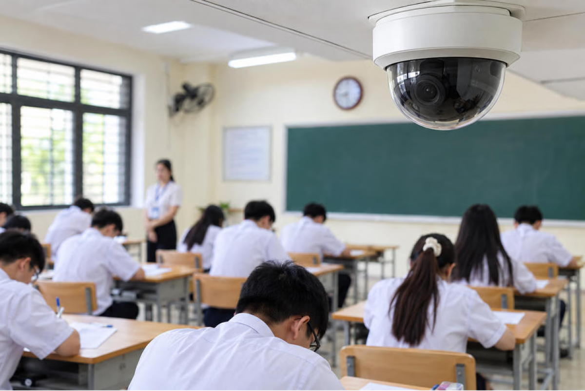 Thi tốt nghiệp THPT 2027: Đề xuất lắp camera phòng thi, siết trách nhiệm cán bộ coi thi