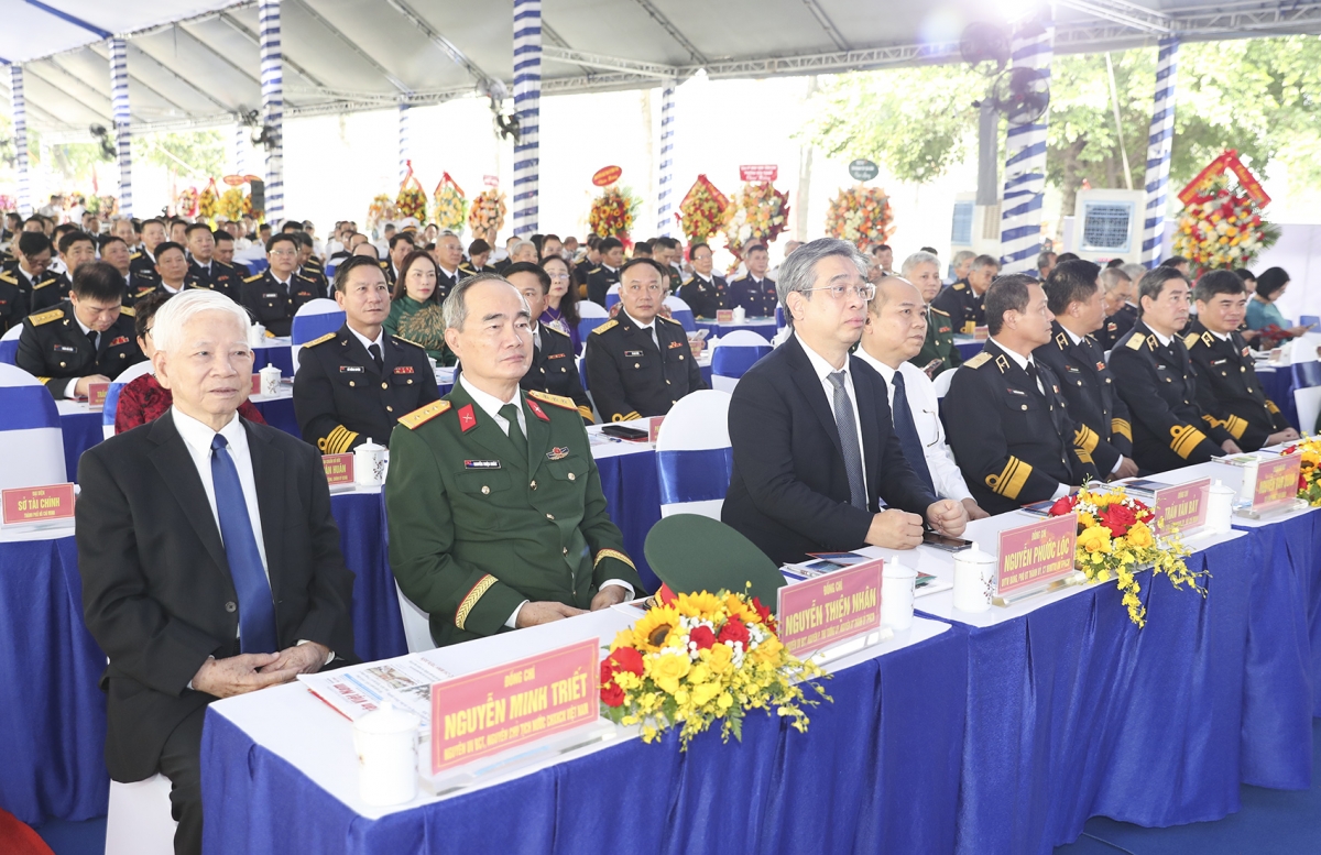 Các đại biểu dự buổi lễ