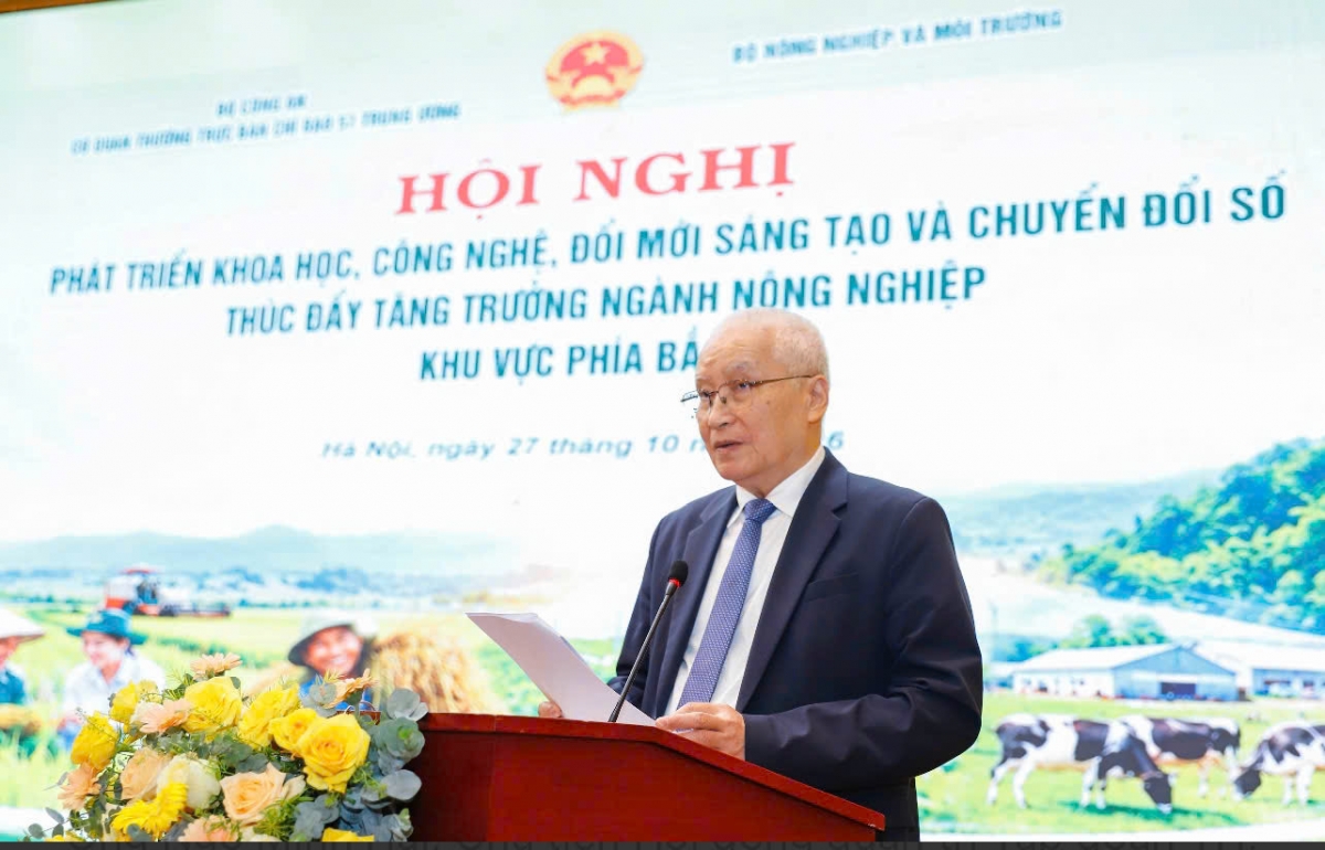 Ông Ngô Minh Hải, Chủ tịch Hội đồng quản trị Tập đoàn TH trình bày bài tham luận tại Hội nghị. (Ảnh: BTC)
