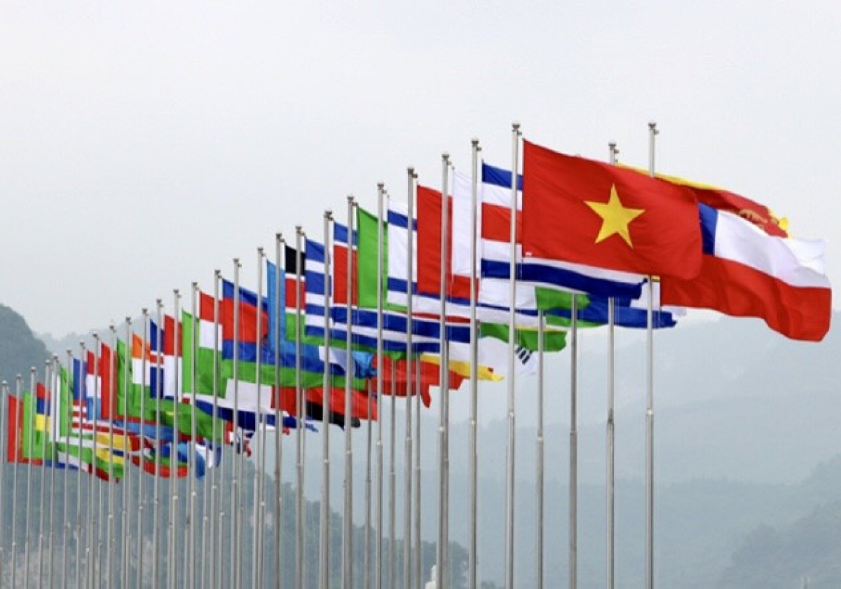 Cờ 21 nền kinh tế thành viên APEC (ảnh: TTXVN)