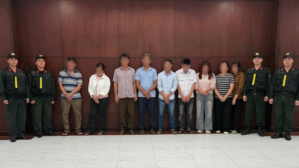 Công an TP.HCM khởi tố 9 đối tượng.