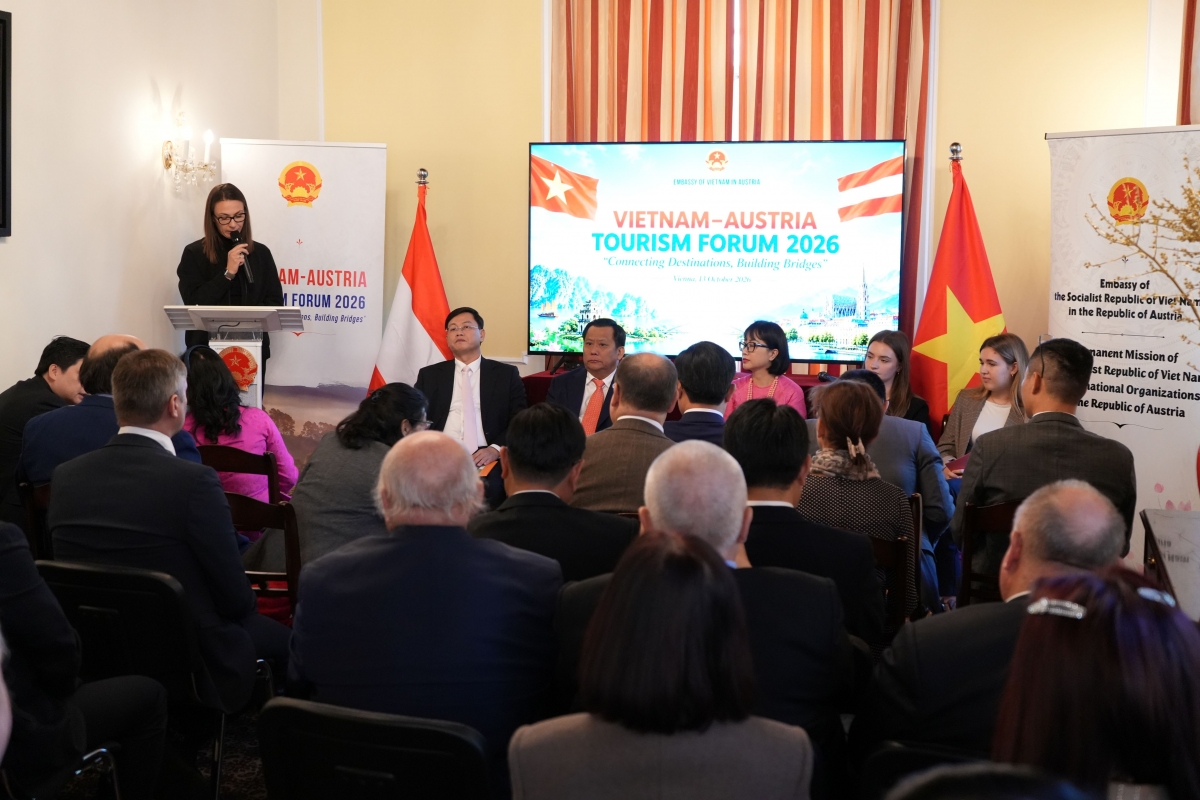 Bà Ingrid Zimmermann, đại diện Bộ Kinh tế, Năng lượng và Du lịch, khẳng định Việt Nam là điểm đến hấp dẫn đối với du khách Áo