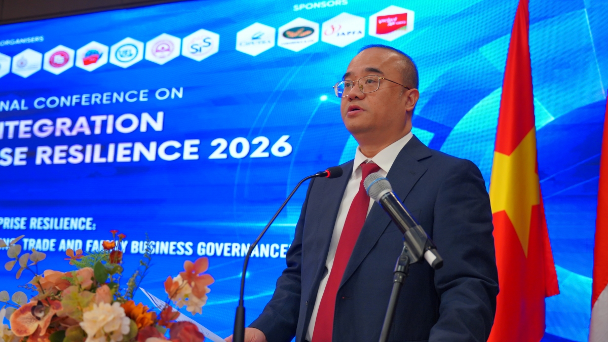 PGS.TS. Nguyễn Trúc Lê, Hiệu trưởng kiêm Bí thư Đảng ủy Trường Đại học Kinh tế – Đại học Quốc gia Hà Nội