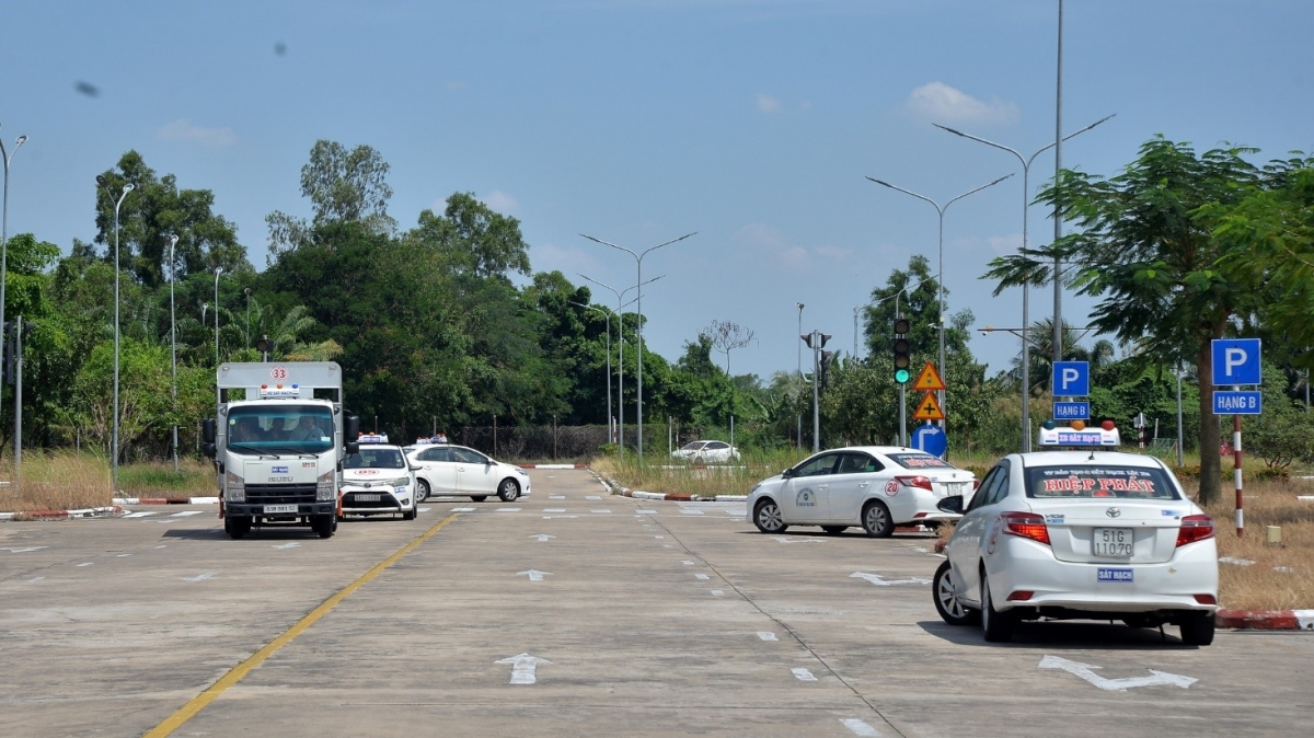 Thống kê thực tế cho thấy việc áp dụng mô hình này giúp tăng tỷ lệ học viên hoàn thành khóa học đúng hạn (ảnh: Hà Khánh)