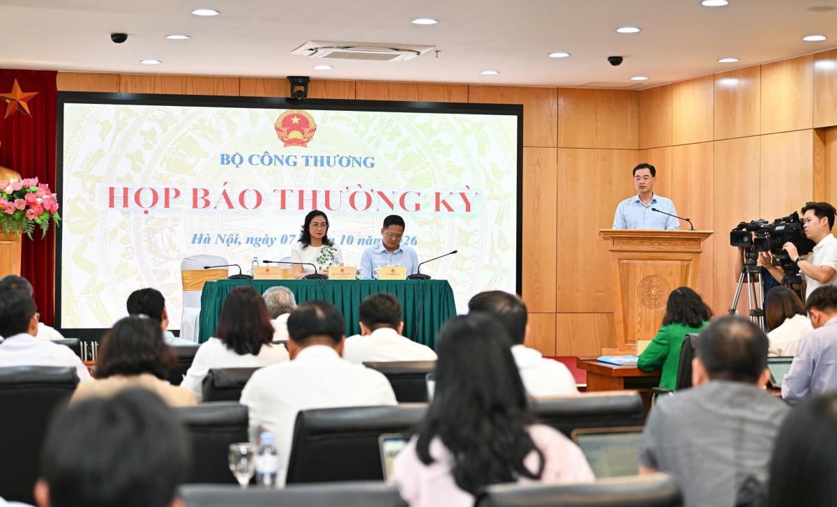 Ông Bùi Huy Sơn - Vụ trưởng Vụ kế hoạch - Tài chính, Bộ Công Thương