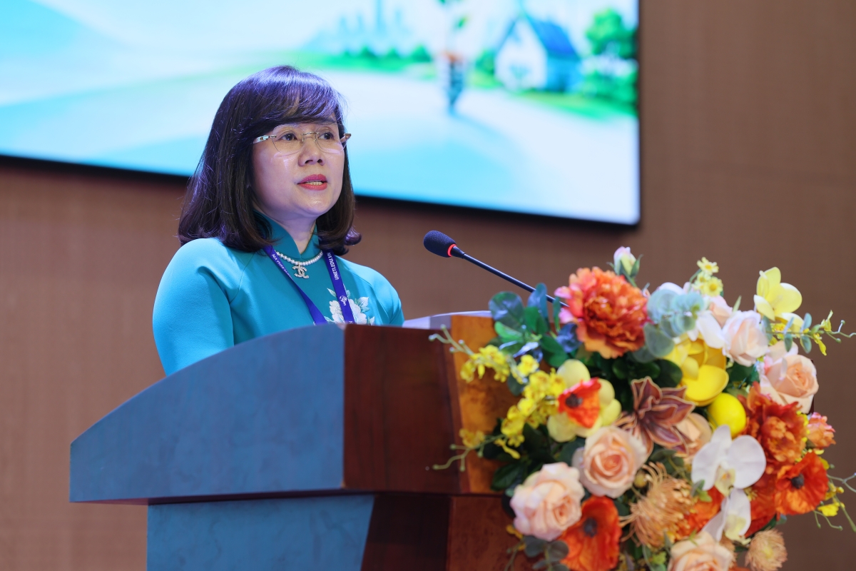 PGS.TS Phạm Thị Thu Hoài, Phó Hiệu trưởng Trường Đại học Kinh tế - Kỹ thuật Công nghiệp