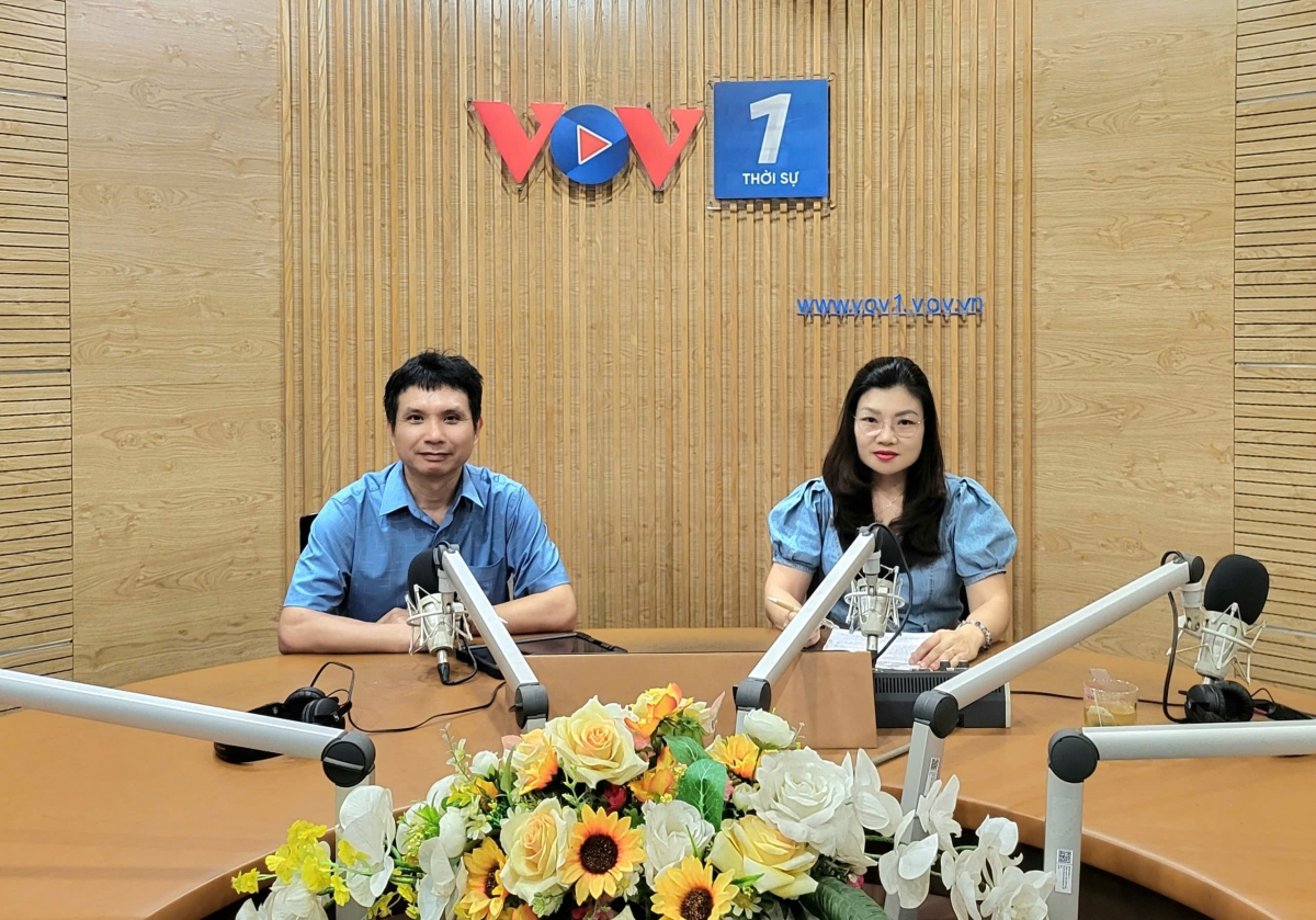 Chuyên gia năng lượng Hà Đăng Sơn, Chủ tịch Trung tâm nghiên cứu năng lượng và tăng trưởng xanh; Thành viên Ban thư ký Hội Khoa học và Công nghệ sử dụng năng lượng tiết kiệm và hiệu quả Việt Nam (VECEA).