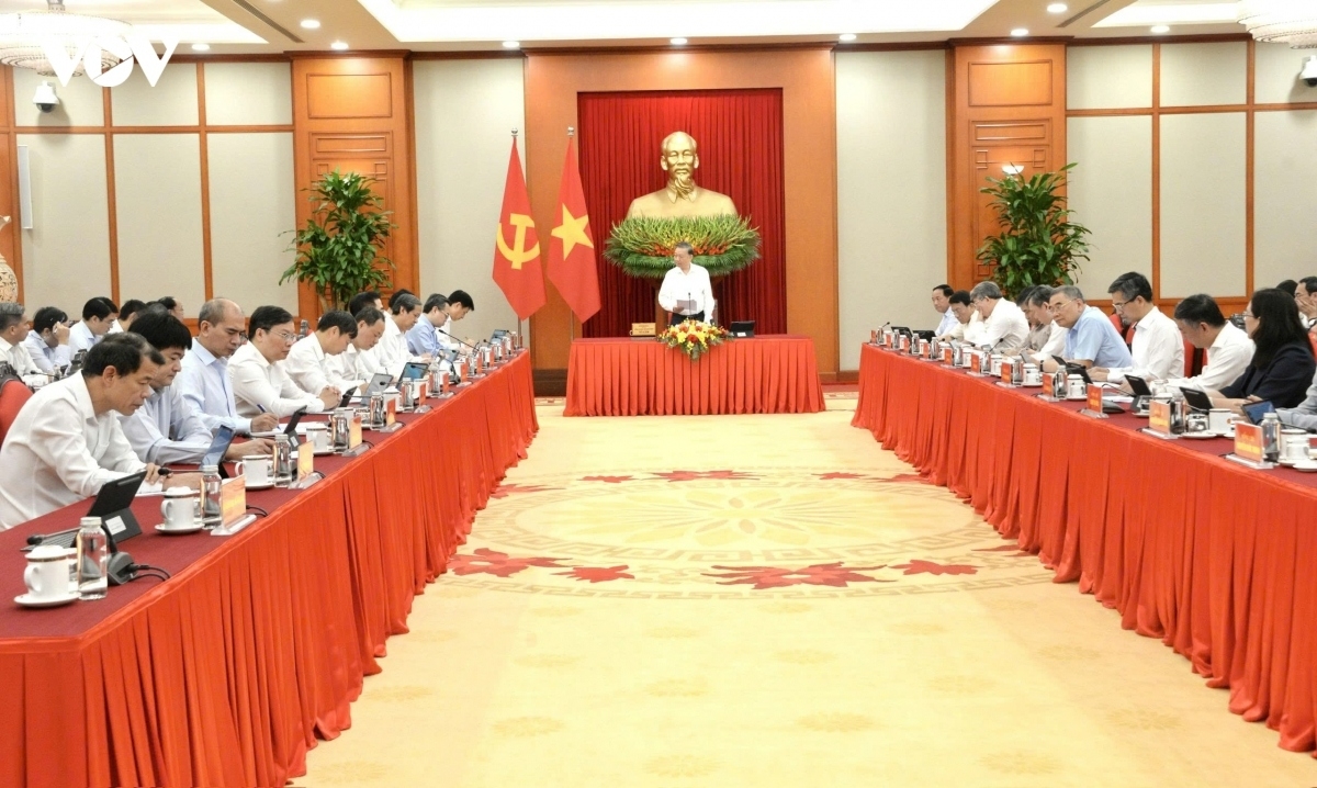 Toàn cảnh buổi làm việc của Tổng Bí thư, Chủ tịch nước Tô Lâm với Ban Chính sách, chiến lược Trung ương