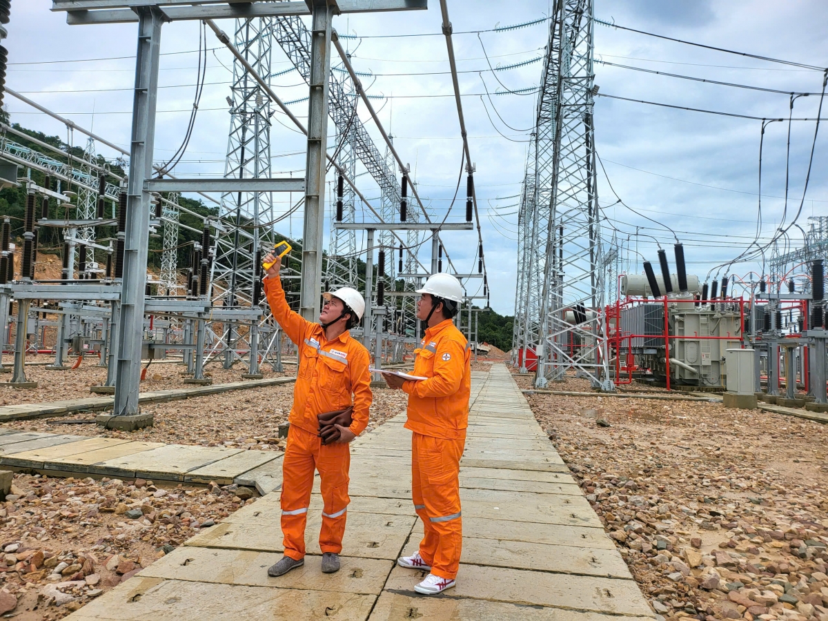 Tăng cường công tác kiểm tra thiết bị tại Trạm biến áp 220kV Phú Quốc