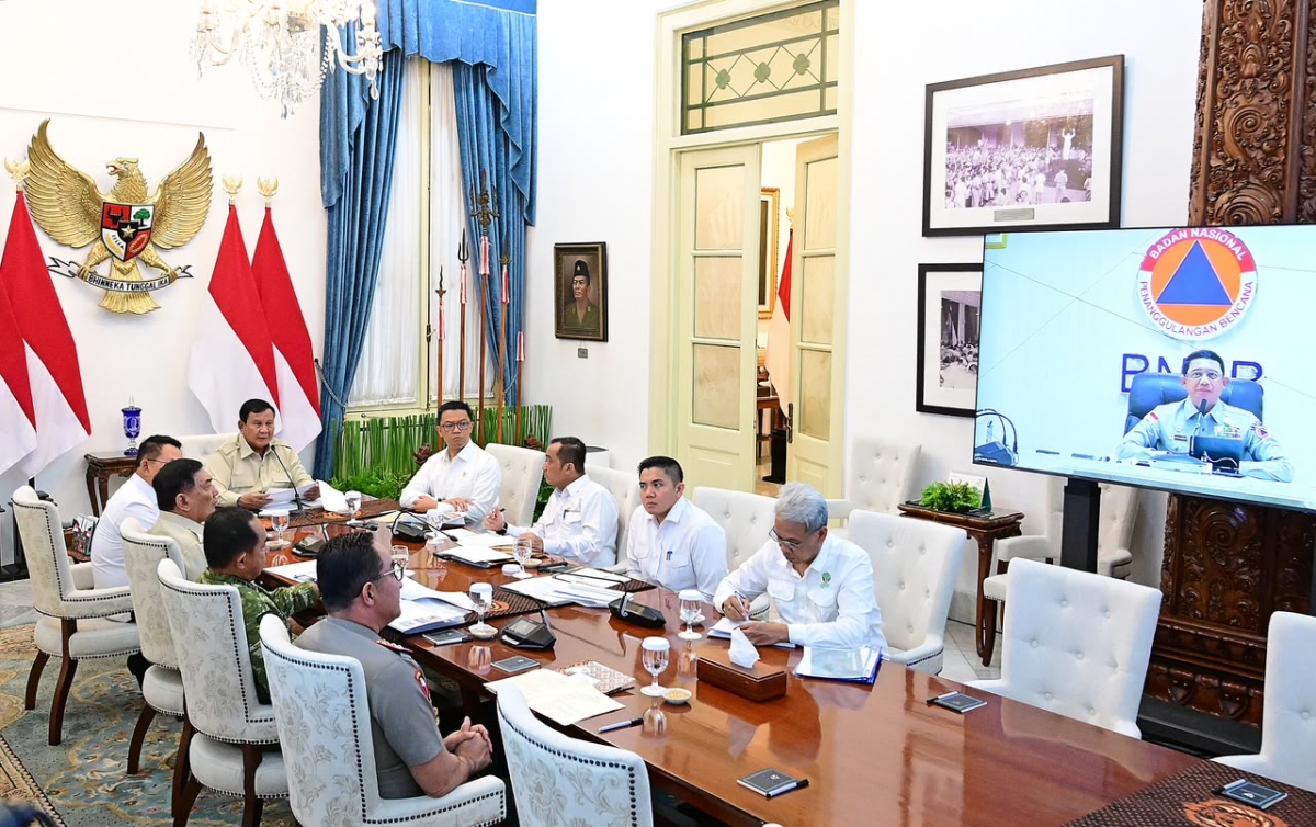 Tổng thống Indonesia họp với các quan chức chính phủ để đối phó với cháy rừng- Nguồn ảnh BAKOM