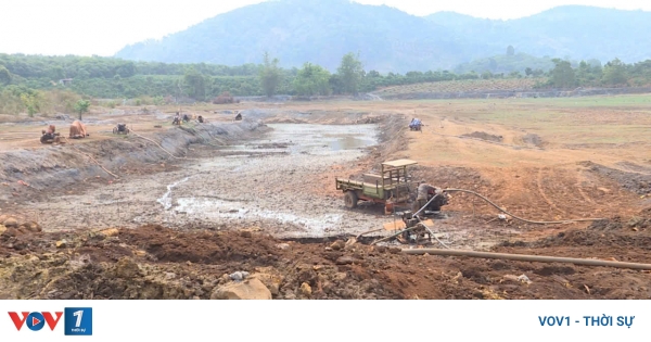 Nông dân Gia Lai đối mặt nỗi lo thiếu nước tưới giữa cao điểm mùa khô | VOV1.VOV.VN
